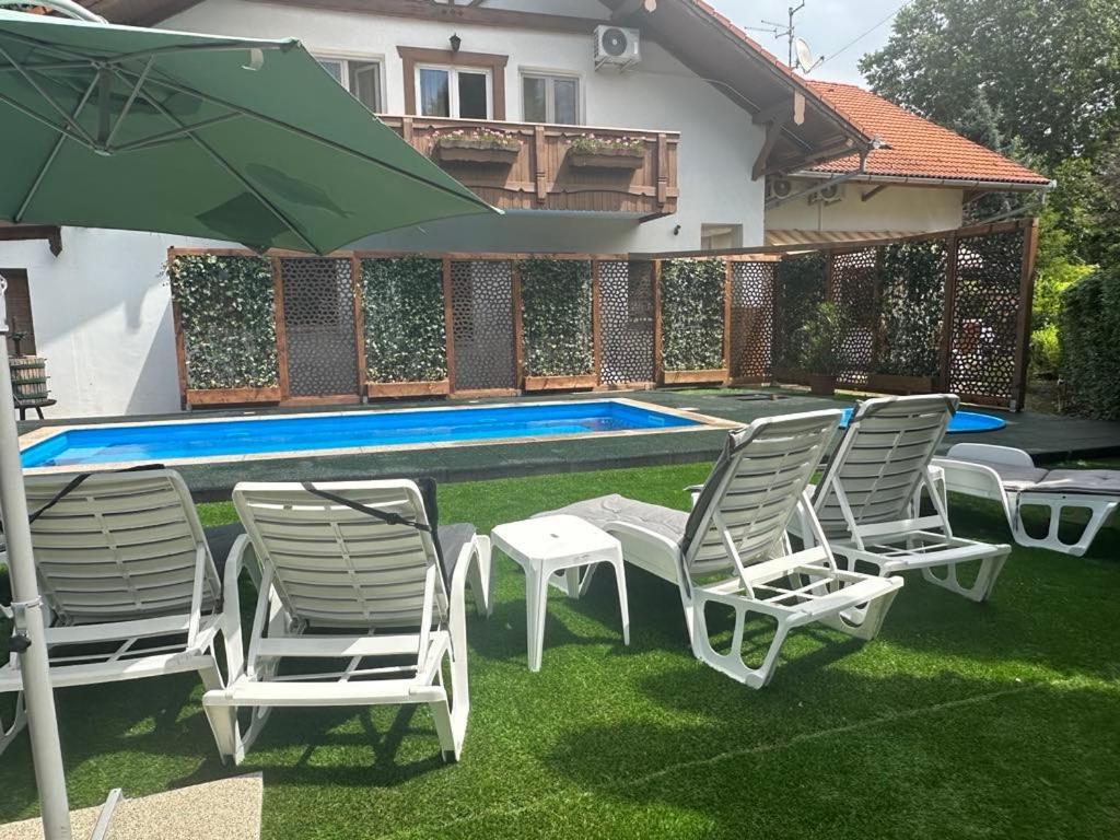 Sommer Panzio บาลาตอนเฟิลด์วาร์ ภายนอก รูปภาพ